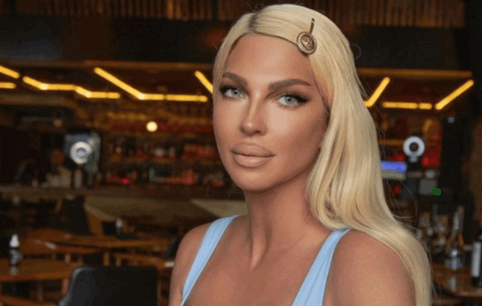 NEĆETE VEROVATI U KOGA JE JELENA KARLEUŠA BILA ZALJUBLJENA PRE DUŠKA: Njegovo ime vam ne bi ni PALO NA PAMET!